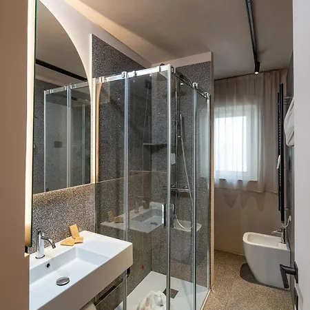 Hotel Elide Design 3*